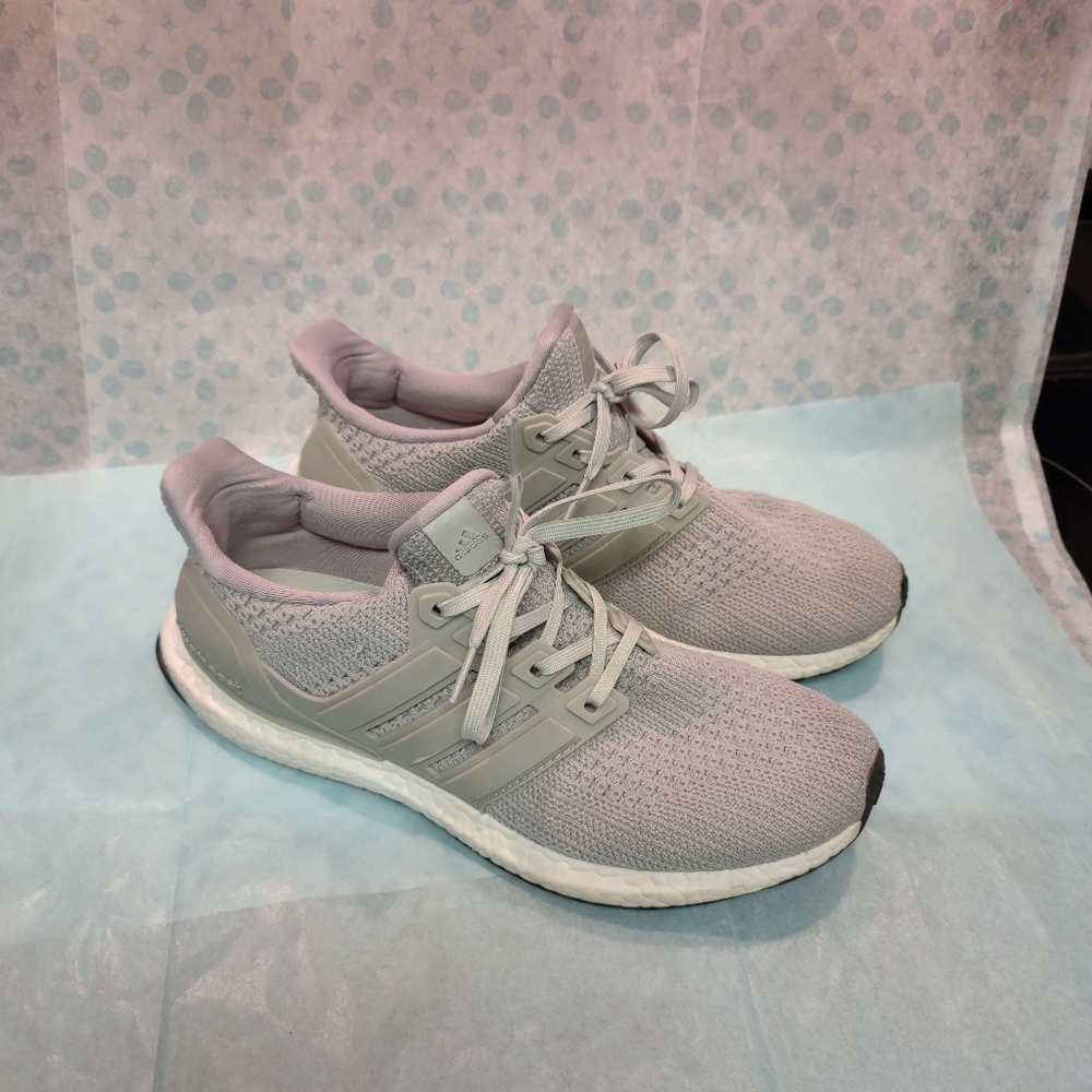 Men's Adidas Ultra boost size 8